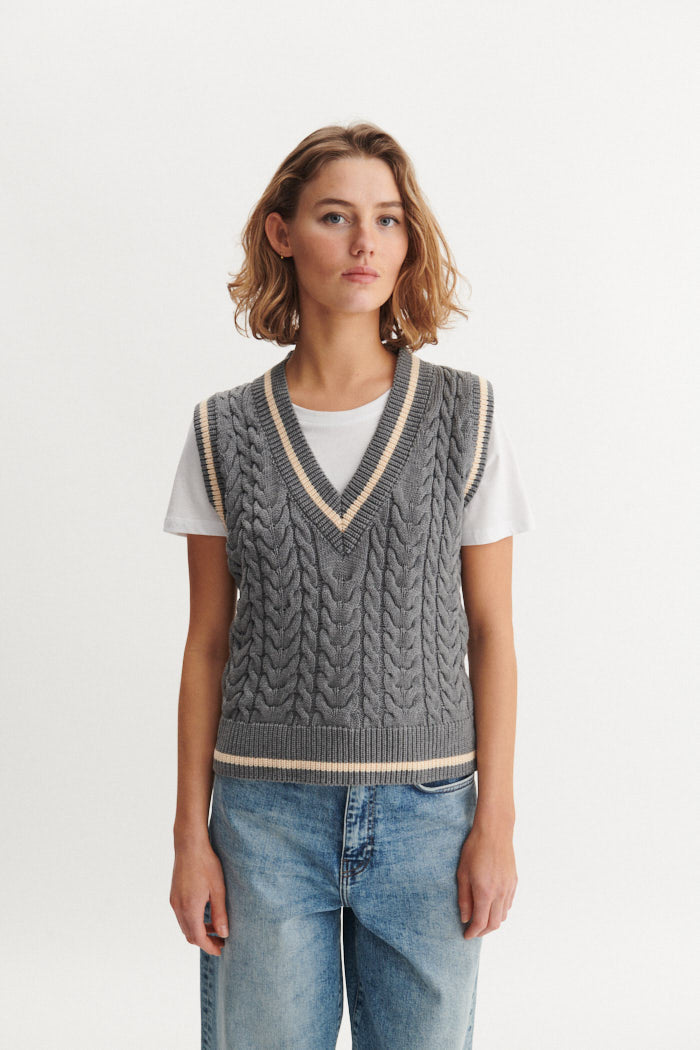 Basic Apparel Ally Cable Vest Vests 025 Grey Mel.